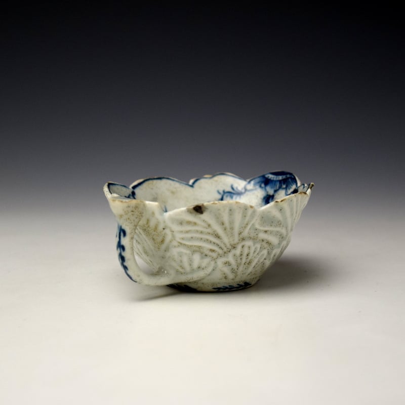 Lowestoft Geranium Leaf Moulded Butterboat c1770 (6)