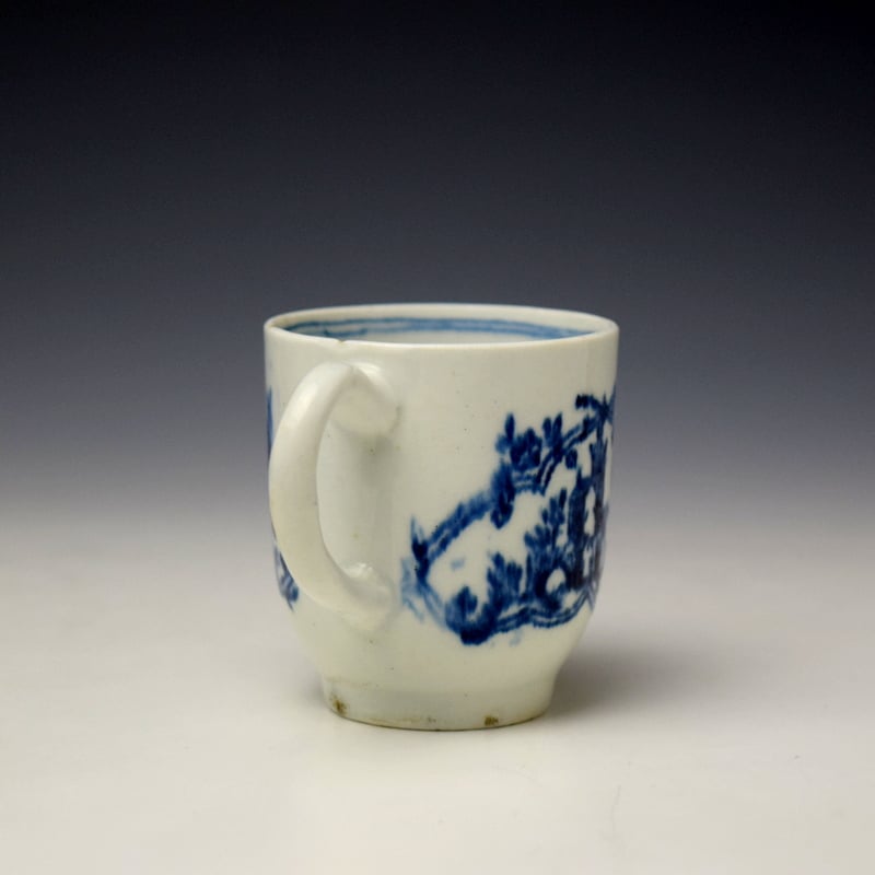 Lowestoft Good Cross Chapel Pattern Coffee Cup c1770-80 (4)