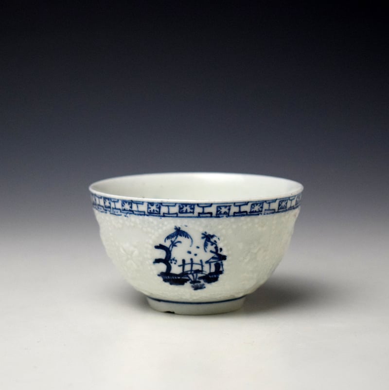 Lowestoft Hughes Moulded Teabowl and Saucer c1764-70 (2)