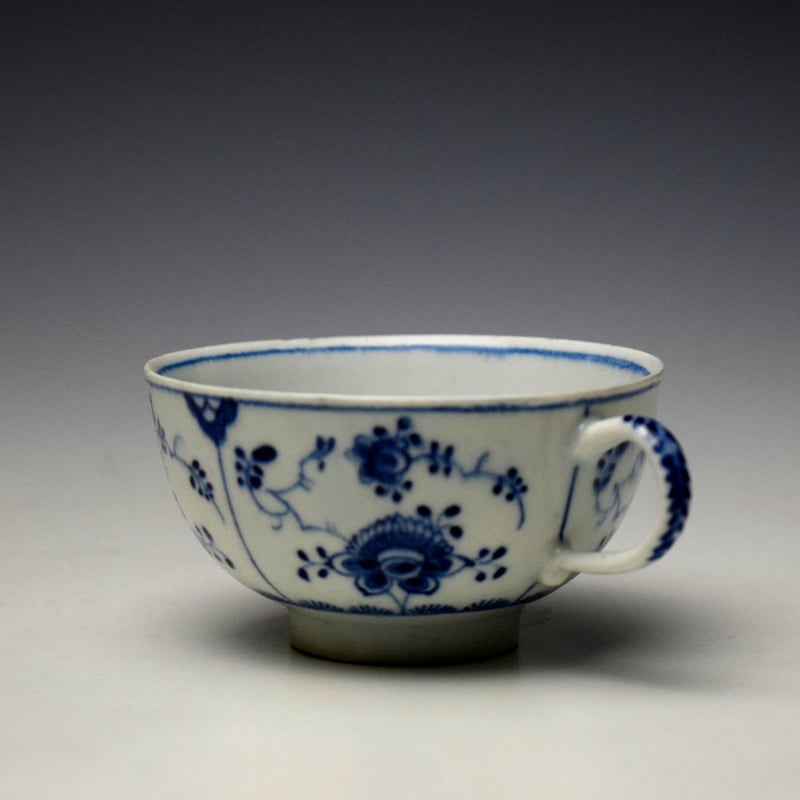 Lowestoft Immortelle Pattern Teacup and Saucer c1770-75 (6)