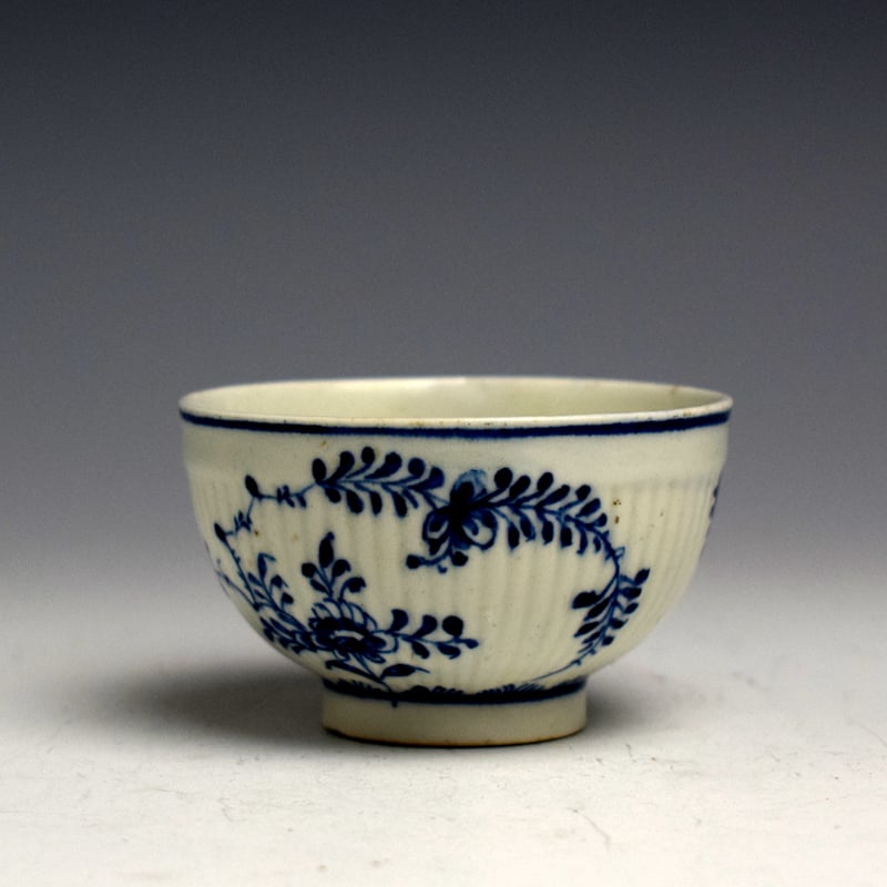 Lowestoft Imortelle Tea Bowl & Saucer 127 (4)