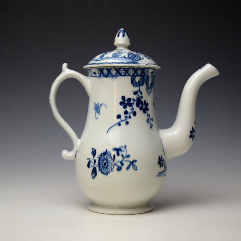 Lowestoft Lady With Parasol and Urn of Flowers Pattern Small Coffee Pot and Cover c1768-72 (5)