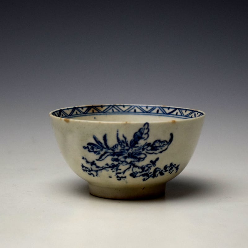 Lowestoft Lady and Squirrel Pattern Teabowl and Saucer c1770-80 (4)