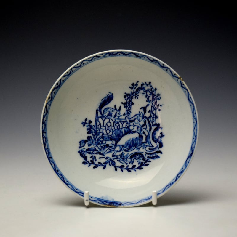 Lowestoft Lady and Squirrel Pattern Teabowl and Saucer c1770-80 (8)