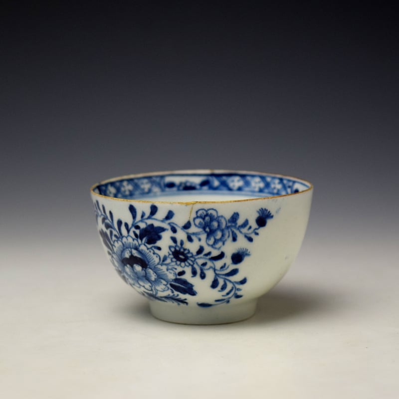 Lowestoft Large Floral Centre Pattern Teabowl c1780-85 (4)