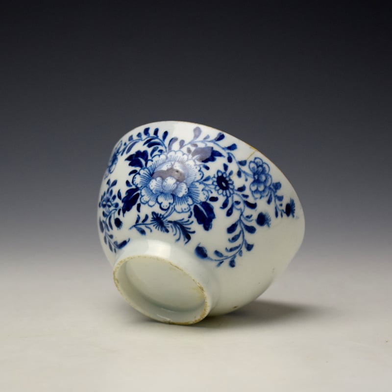 Lowestoft Large Floral Centre Pattern Teabowl c1780-85 (6)