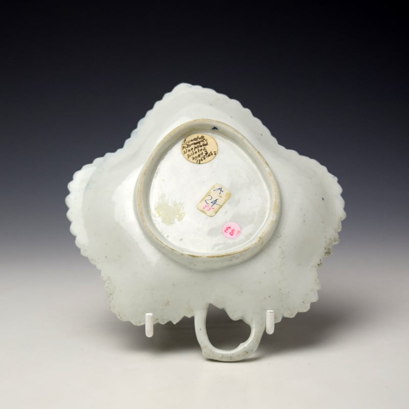 Lowestoft Leaf Dish with Moulded Leaves and Berries c1768-70 (2)