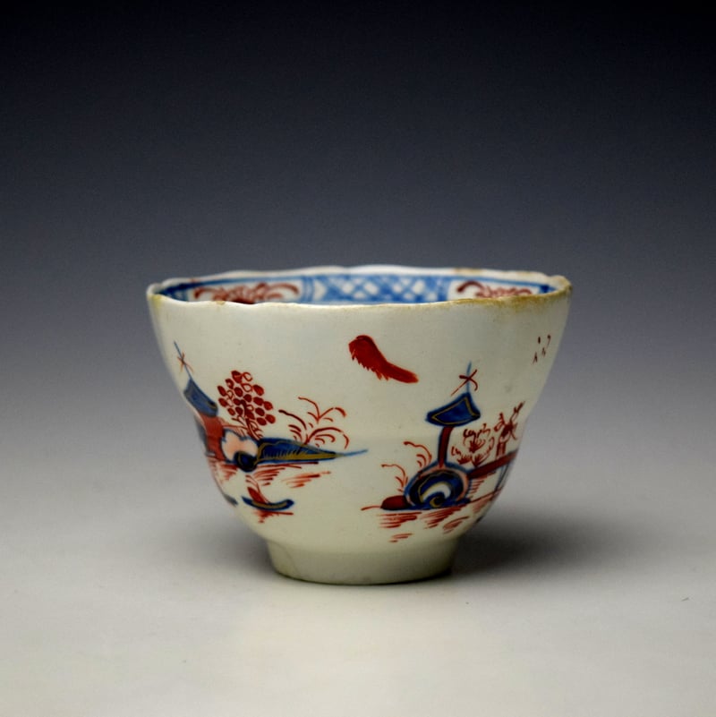 Lowestoft Lowestoft Dolls House Pattern Ogre Shape Teabowl and Saucer c1795-1800 (4)