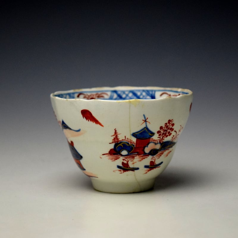 Lowestoft Lowestoft Dolls House Pattern Ogre Shape Teabowl and Saucer c1795-1800 (5)