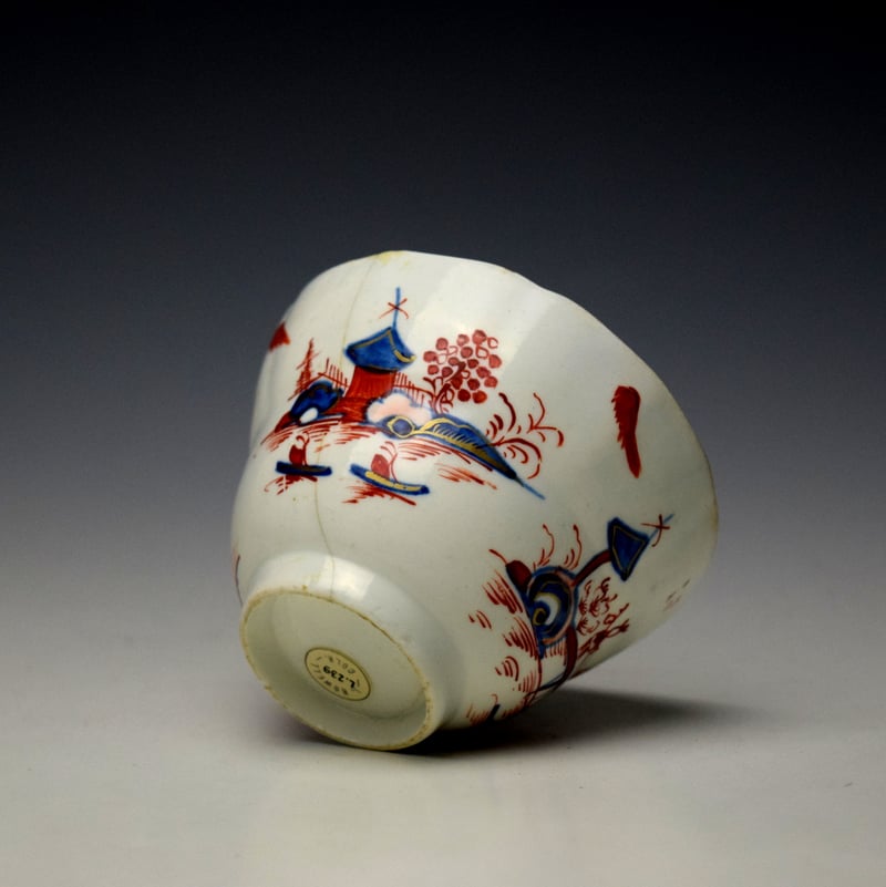 Lowestoft Lowestoft Dolls House Pattern Ogre Shape Teabowl and Saucer c1795-1800 (8)