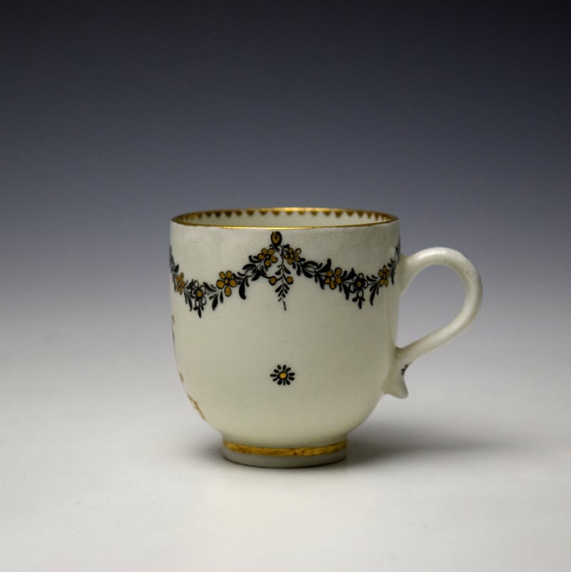 Lowestoft Ludlow Service Coffee Cup and Saucer c1785 (2)