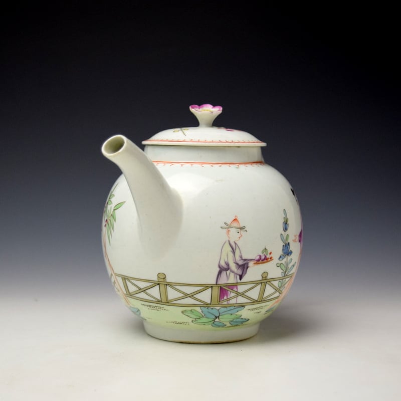 Lowestoft Mandarin Teapot and Cover c1768-70 Ex Barbara Leake Collection (2)