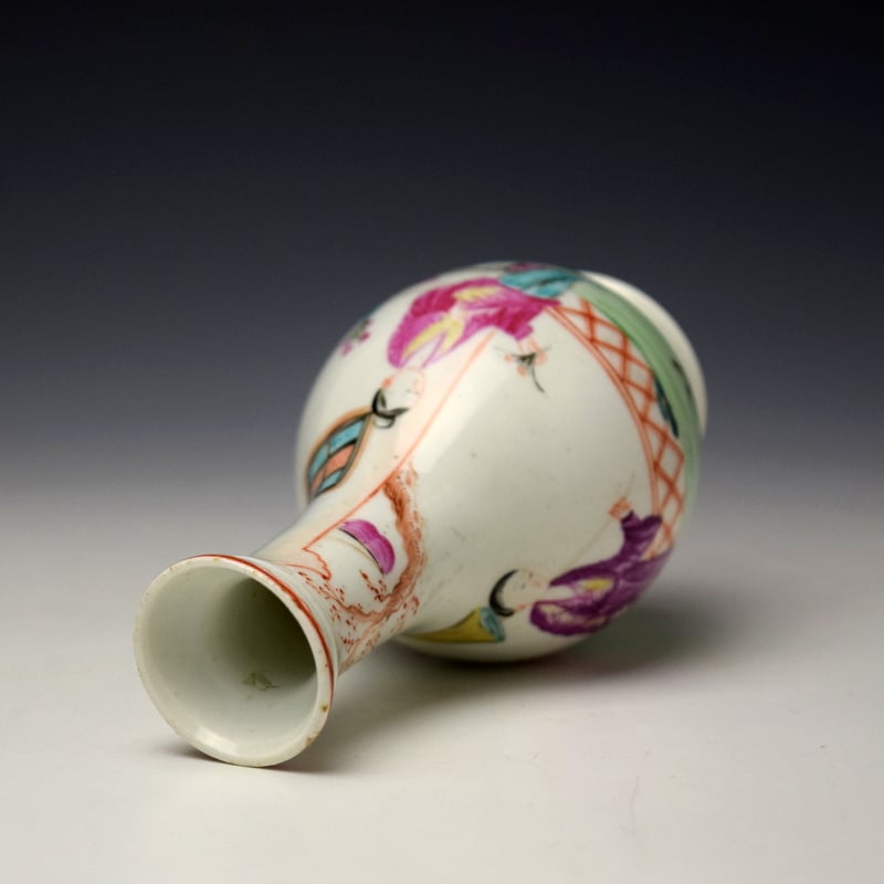 Lowestoft Mandarin Vase and Green Window Pattern Bottle Vase c1785 (6)