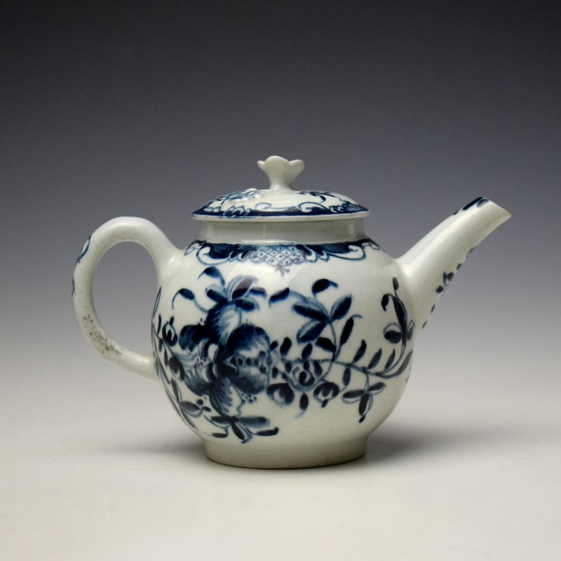 Lowestoft Mansfield Pattern Miniature Teapot c1768 (4)
