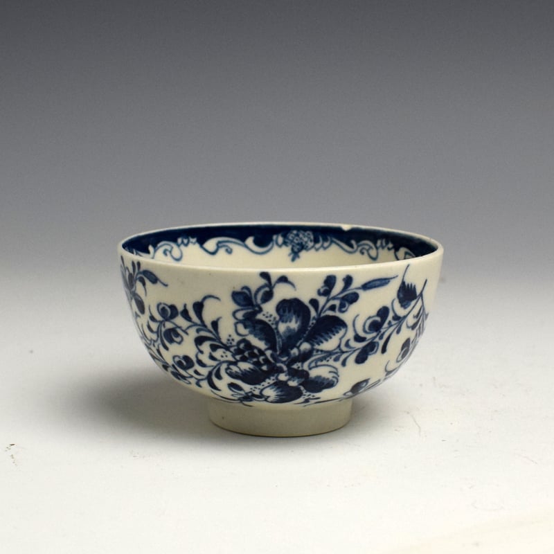 Lowestoft Mansfield Pattern Tea Bowl and Saucer c1780 (4)