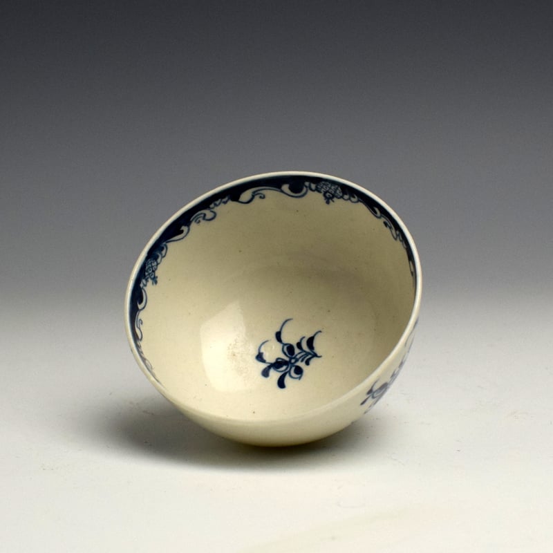 Lowestoft Mansfield Pattern Tea Bowl and Saucer c1780 (6)
