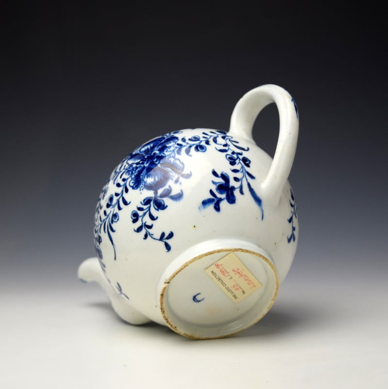 Lowestoft Mansfield Pattern Teapot and Cover c1770-80 (8)