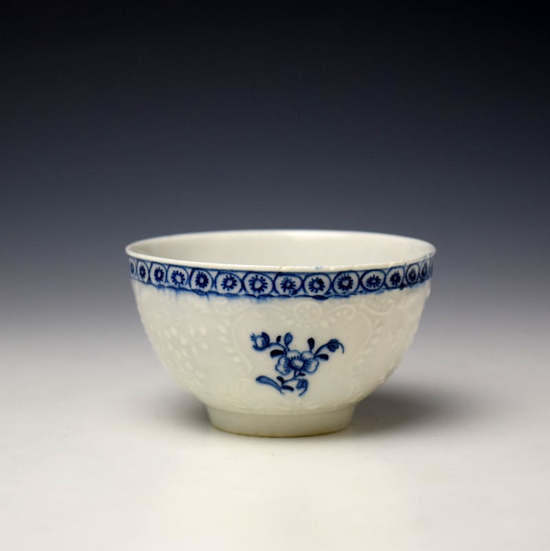Lowestoft Moulded Border and Floral Sprays Pattern Teabowl and Saucer c1765-68 (4)