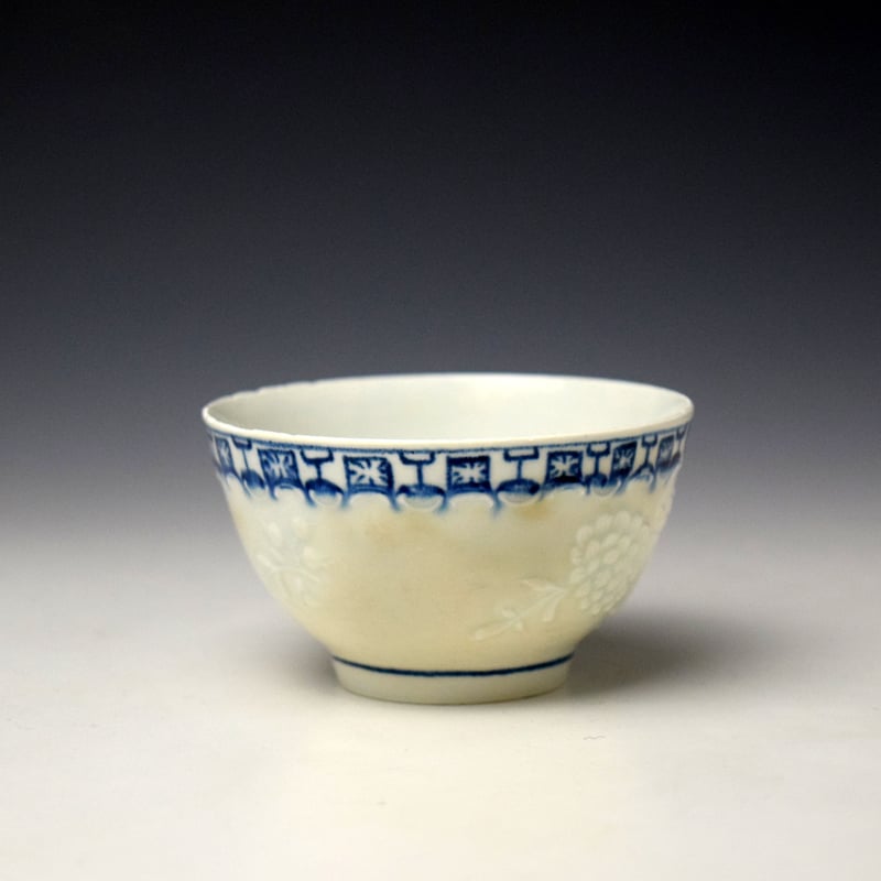Lowestoft Moulded Floral Pattern Teabowl 1763-65 (2)