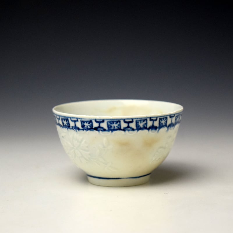 Lowestoft Moulded Floral Pattern Teabowl 1763-65 (3)
