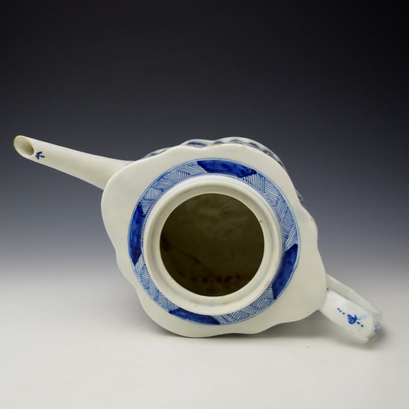 Lowestoft Pagoda and House Pattern Lozenge Shaped Teapot and Cover c1795 (7)