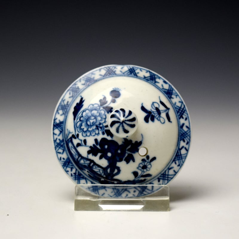 Lowestoft Peony Zig Zag Fence and Hollow Root Pattern Miniature Teapot and Cover c1775-80 (11)