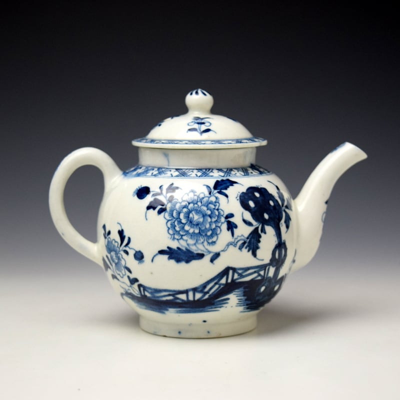 Lowestoft Peony Zig Zag Fence and Hollow Root Pattern Miniature Teapot and Cover c1775-80 (6)