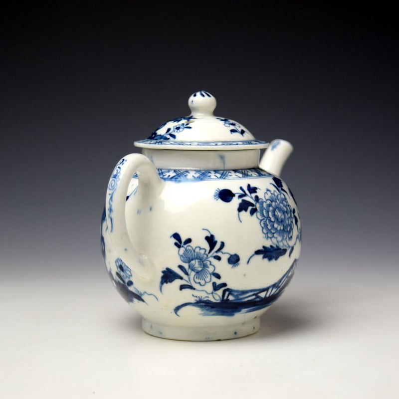 Lowestoft Peony Zig Zag Fence and Hollow Root Pattern Miniature Teapot and Cover c1775-80 (7)