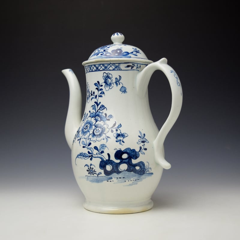 Lowestoft Three Peony and Rock Pattern Coffee pot and Cover c1770-75 (6)