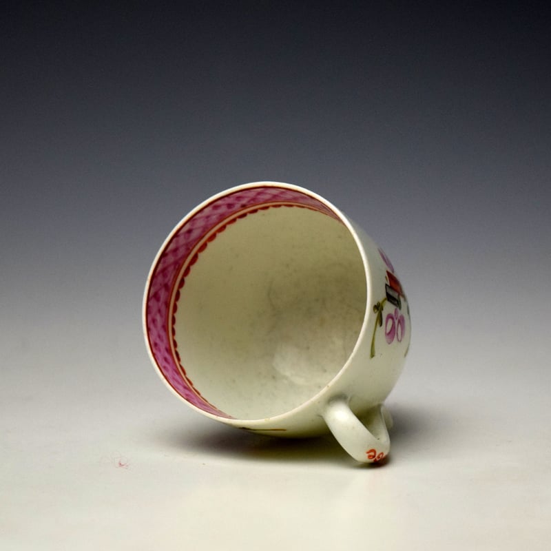 Lowestoft Top Hat Pattern Coffee Cup c1780-85 (5)