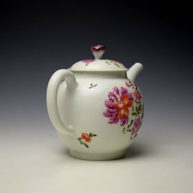 Lowestoft Tulip Painter Floral Pattern Teapot and Cover c1770-72 (5)