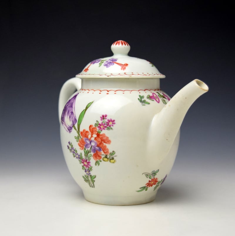 Lowestoft Tulip Painter Tulip Pattern Teapot c1770-80 (3)