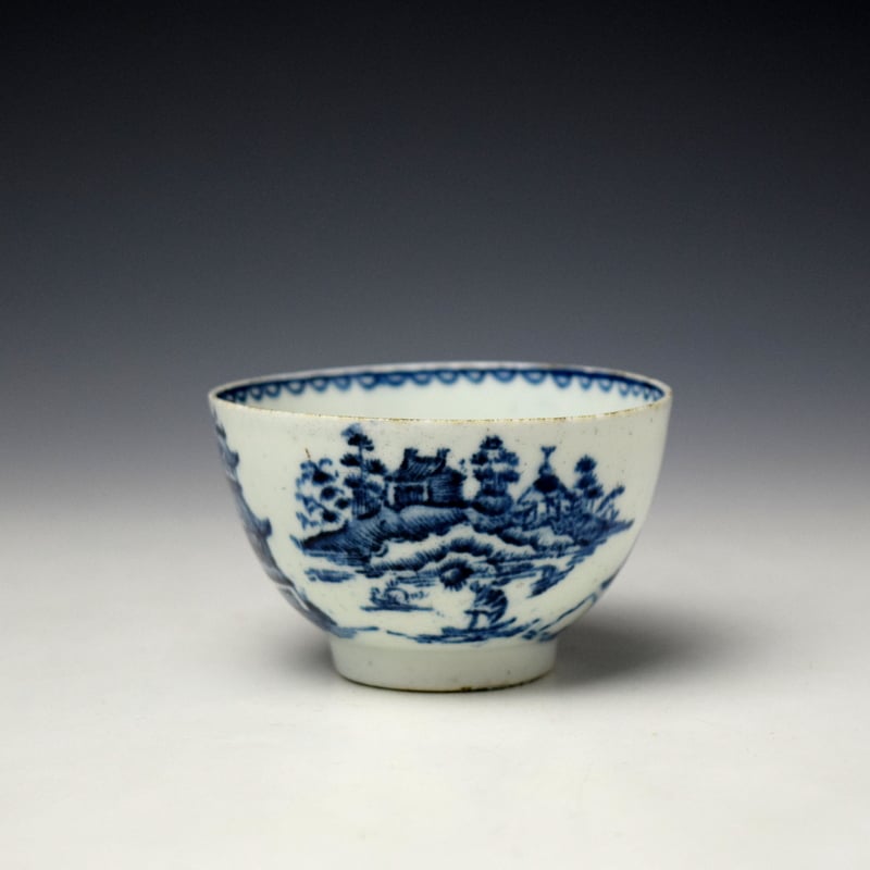 Lowestoft Two Pagoda and Man Fishing Pattern Teabowl c1785-95 (3)