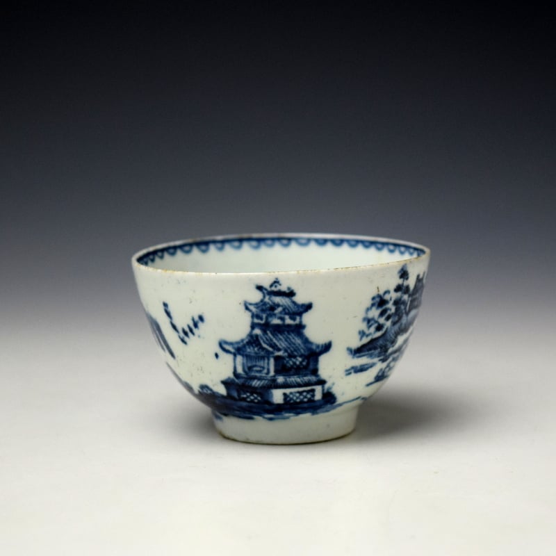 Lowestoft Two Pagoda and Man Fishing Pattern Teabowl c1785-95 (4)