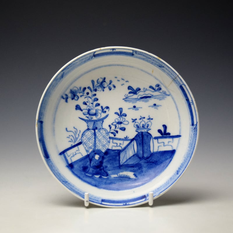 Lowestoft Vase Fence and Crowned Rock Pattern Teabowl and Saucer c1790-95 (7)