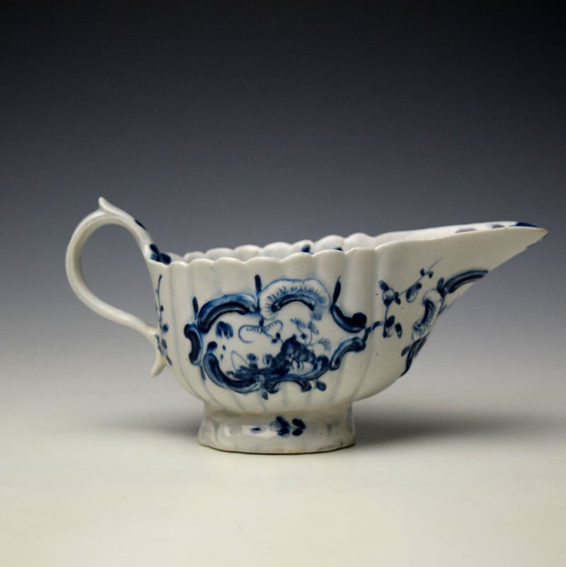 Lowestoft Very Early Moulded Sauceboat c1758-60 Ex Godden Collection (4)