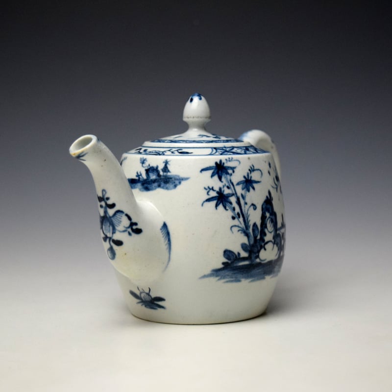 Lowestoft Zig Zag Fence Rock Peony and Willow Pattern Barrel Shaped Teapot and Cover c1762-65 (3)