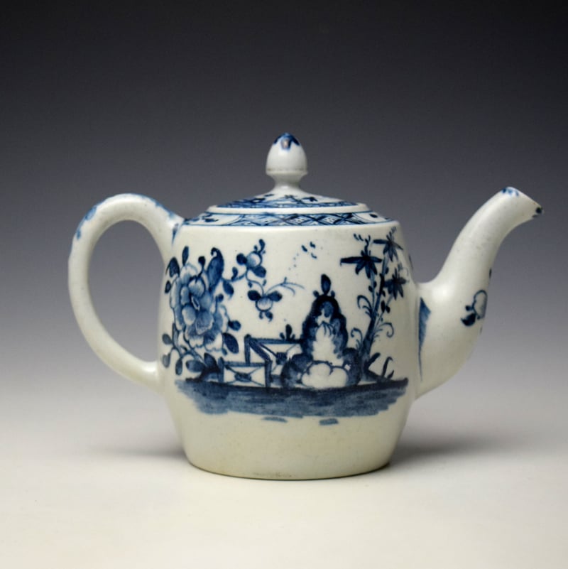 Lowestoft Zig Zag Fence Rock Peony and Willow Pattern Barrel Shaped Teapot and Cover c1762-65 (5)