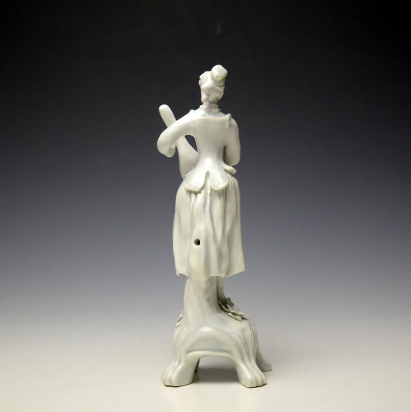 Lowestoft figure of a Lady Musician c1770-80 (3)