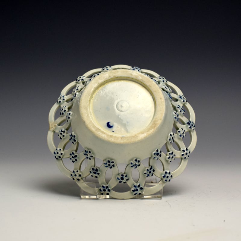 Rare Small Worcester Pine Cone Pattern Pierced Basket c1765 (2)
