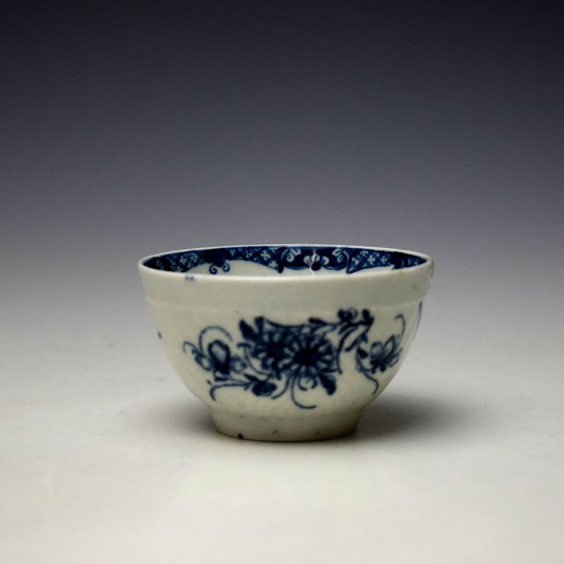 Woecester Feather Mould Birds Pattern Teabowl and Saucer c1760-65 (5)