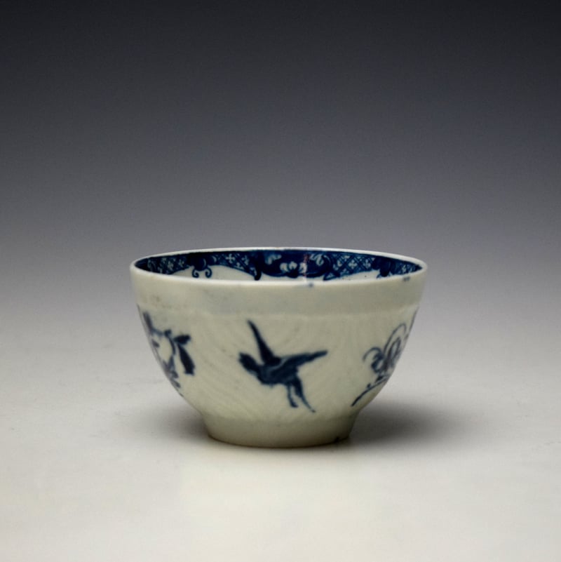 Woecester Feather Mould Birds Pattern Teabowl and Saucer c1760-65 (6)