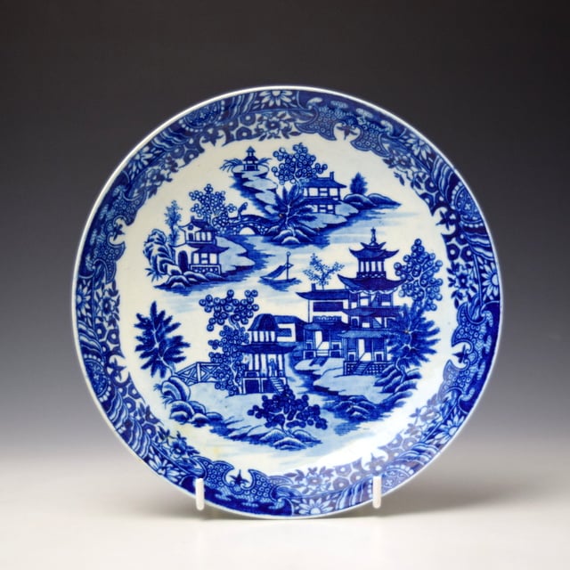 Bandstand Pattern Saucer Dish c1780-90