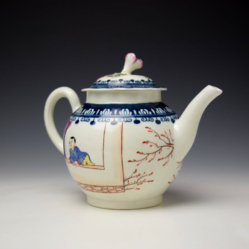 Worcester Boy in The Window Pattern Teapot and Cover c1770-75 (3)