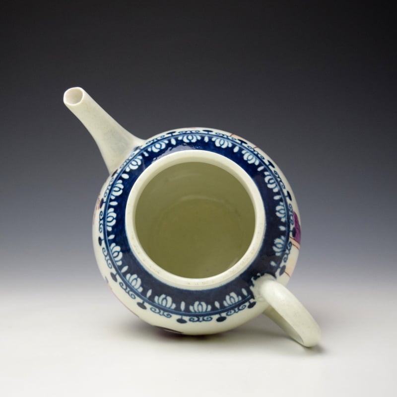 Worcester Boy in The Window Pattern Teapot and Cover c1770-75 (7)
