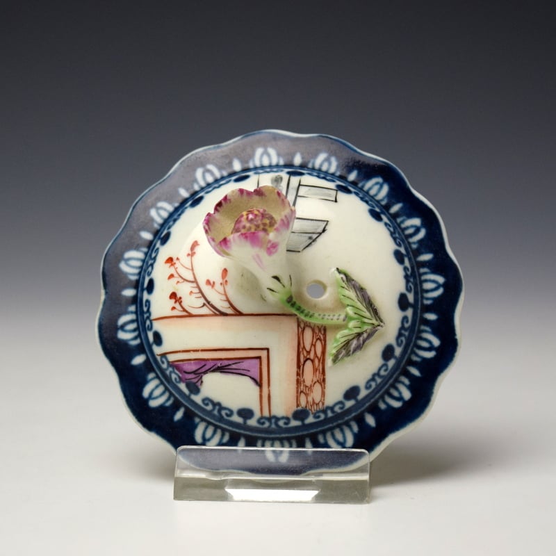 Worcester Boy in The Window Pattern Teapot and Cover c1770-75 (9)