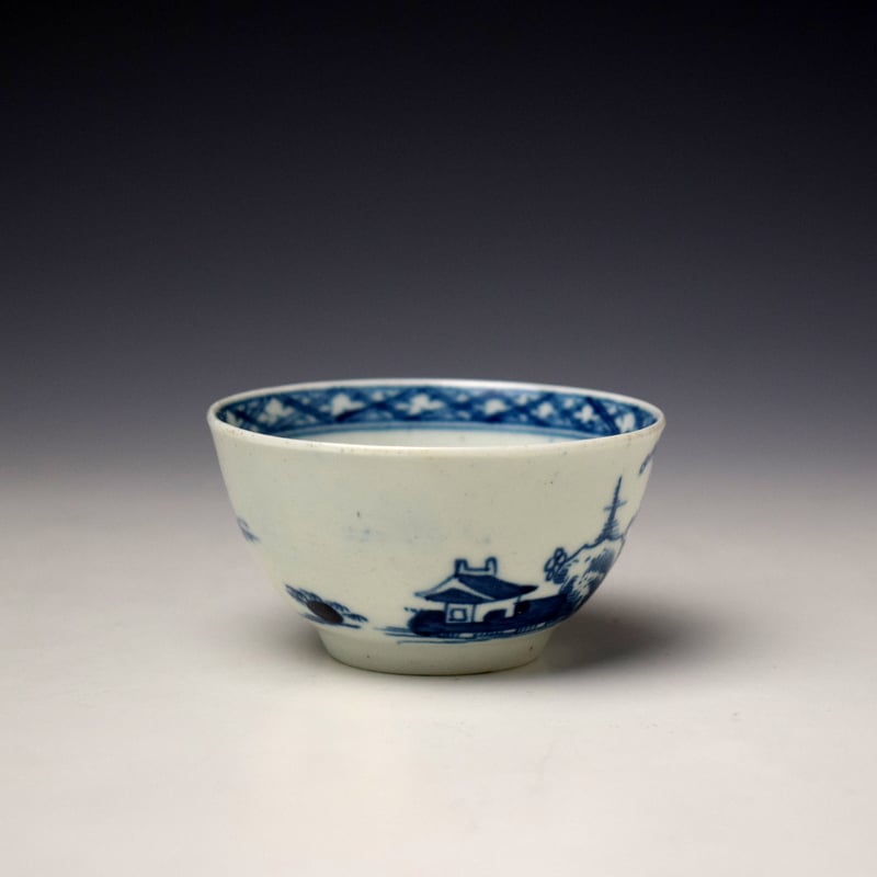 Worcester Cannonball Pattern Ball Pattern Teabowl and saucer c1755-60 (3)