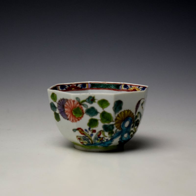 Worcester Chinese Garden Pattern Octagonal Teabowl and Saucer c1753-54 (3)