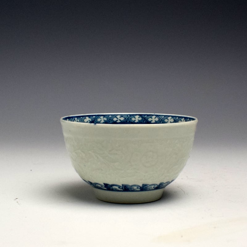 Worcester Chrysanthemum Pattern Tea Bowl & Saucer c1758 (3)