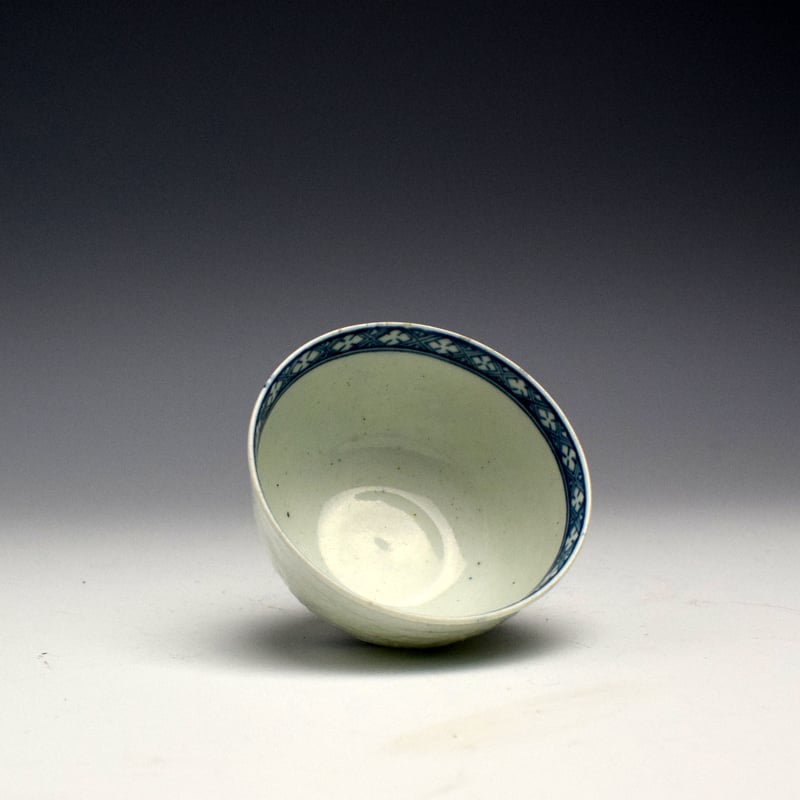 Worcester Chrysanthemum Pattern Tea Bowl & Saucer c1758 (4)